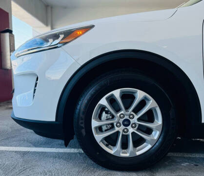 2020 Ford Escape SE