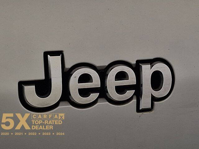 2022 Jeep Grand Cherokee L Laredo