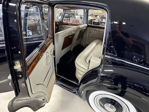 1954 Rolls-Royce Silver Dawn