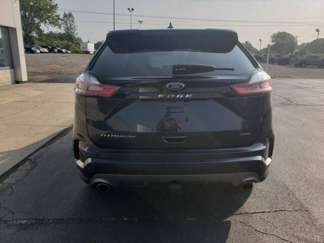 2023 Ford Edge Titanium
