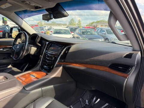 2017 Cadillac Escalade Premium Luxury