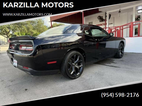 2022 Dodge Challenger SXT