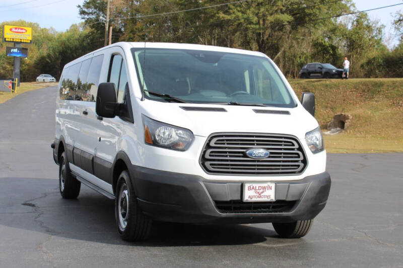 2018 Ford Transit Wagon XL's photo