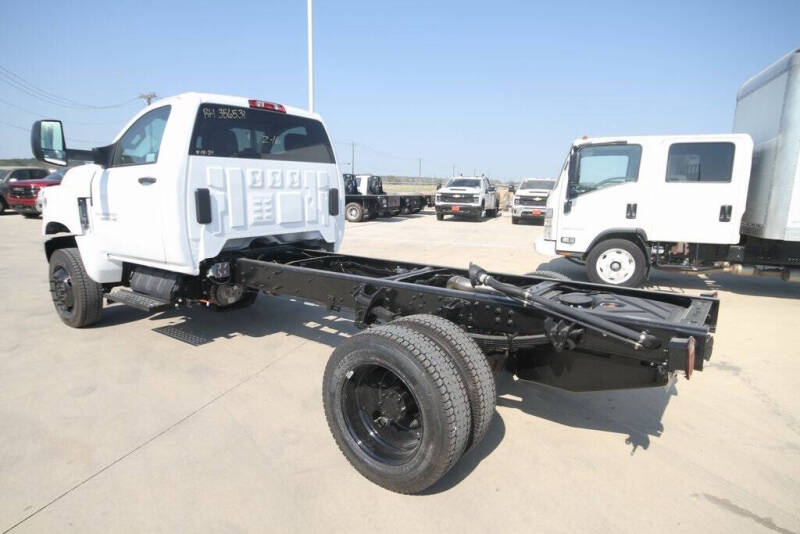 2024 Chevrolet Silverado 6500HD