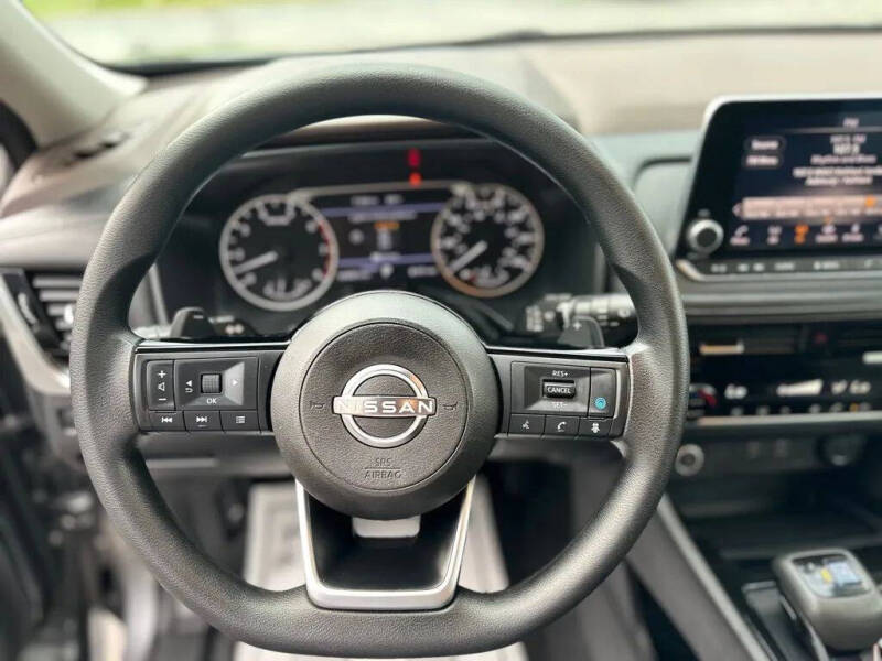 2022 Nissan Rogue SV