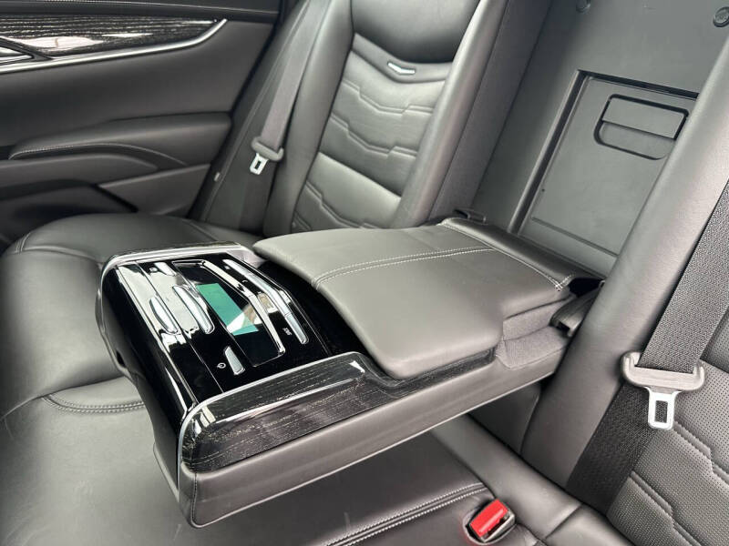 2018 Cadillac XTS Platinum V-Sport