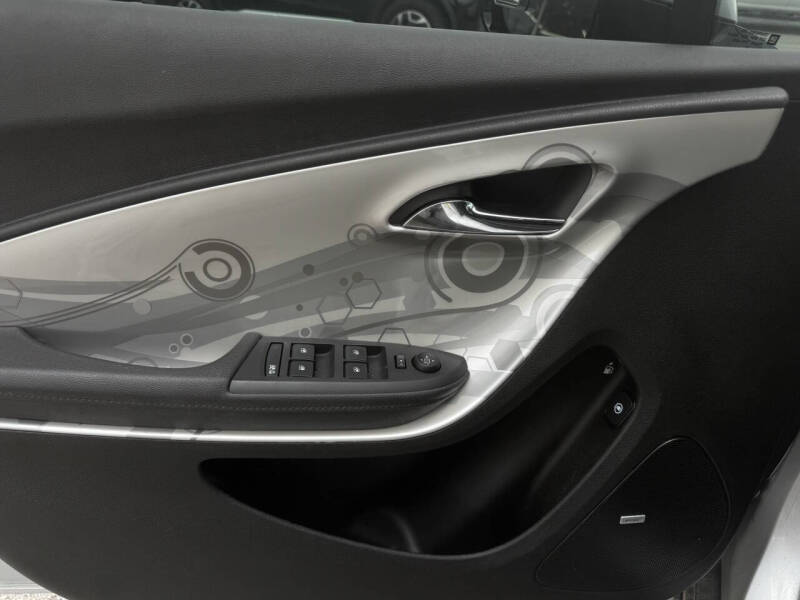 2011 Chevrolet Volt Premium