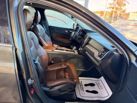 2018 Volvo XC60 T6 Inscription