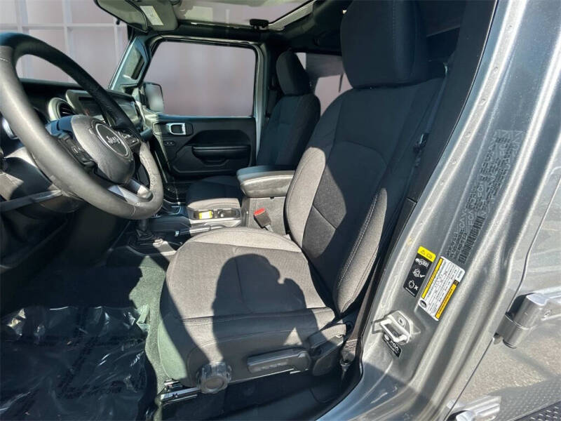 2021 Jeep Gladiator Willys