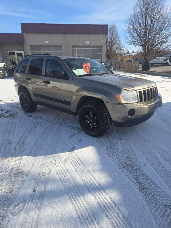 2005 Jeep Grand Cherokee for sale at NEW 2 YOU AUTO SALES LLC in Waukesha WI