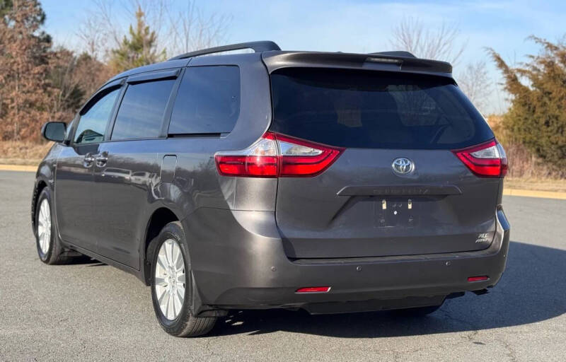2017 Toyota Sienna