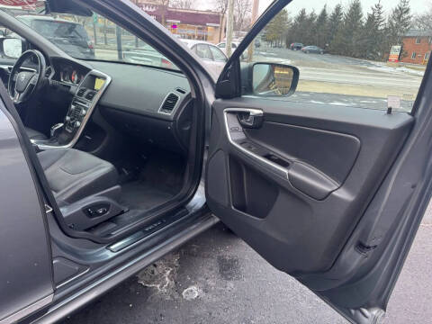 2016 Volvo XC60 T5 Premier