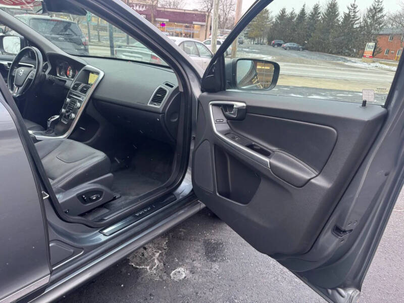 2016 Volvo XC60 T5 Premier