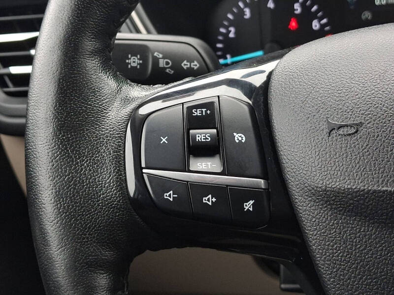 2021 Ford Escape SEL