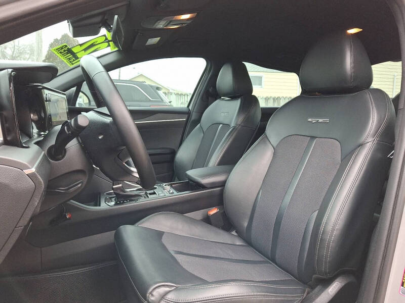 2022 Kia K5