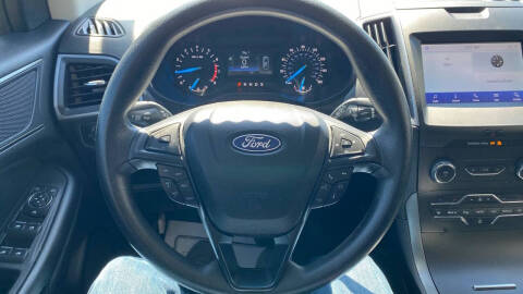 2020 Ford Edge SE