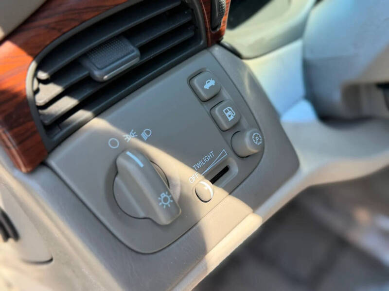 2005 Cadillac DeVille