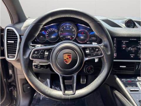 2019 Porsche Cayenne S