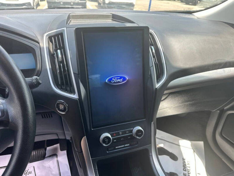 2023 Ford Edge SE