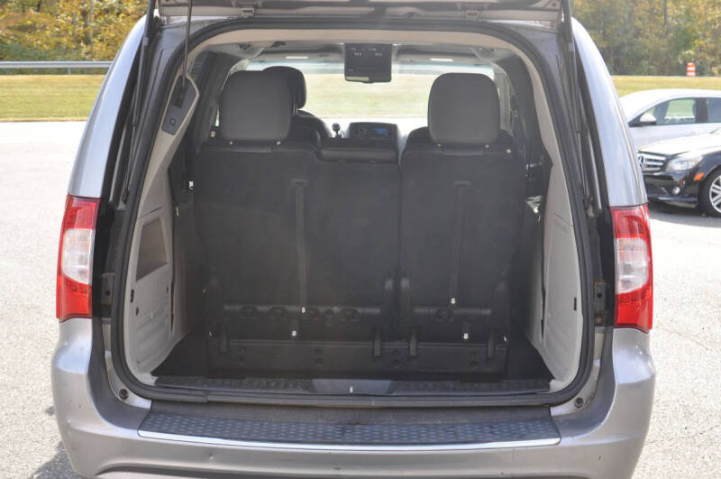 2015 Chrysler Town and Country Touring