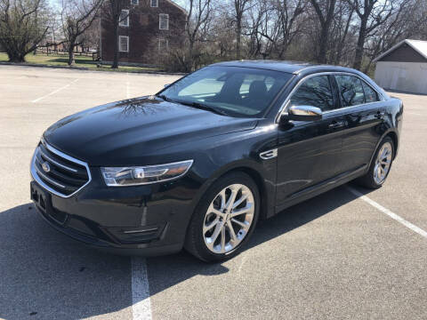 2018 Ford Taurus for sale at ESELL AUTO SALES in Cahokia IL