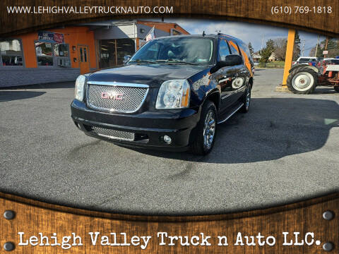 2014 GMC Yukon XL for sale at Lehigh Valley Truck n Auto LLC. in Schnecksville PA