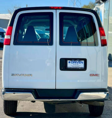 2017 GMC Savana 2500