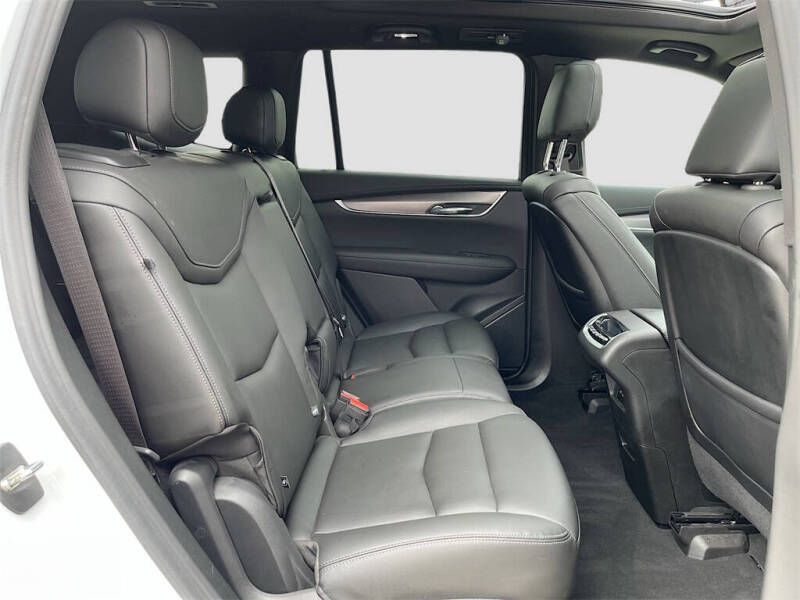 2024 Cadillac XT6 Luxury