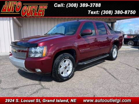 2009 Chevrolet Avalanche for sale at Auto Outlet in Grand Island NE