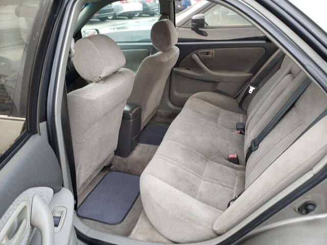 2000 Toyota Camry