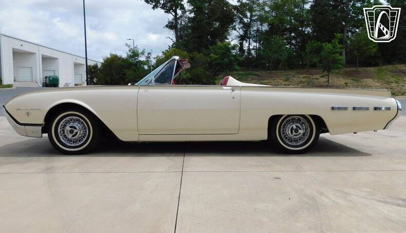 1962 Ford Thunderbird