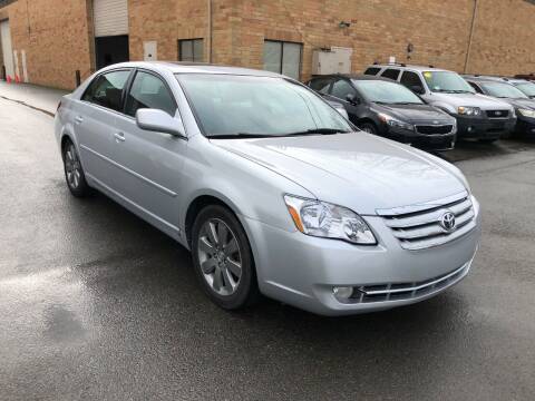 2006 Toyota Avalon for sale at KARMA AUTO SALES in Federal Way WA