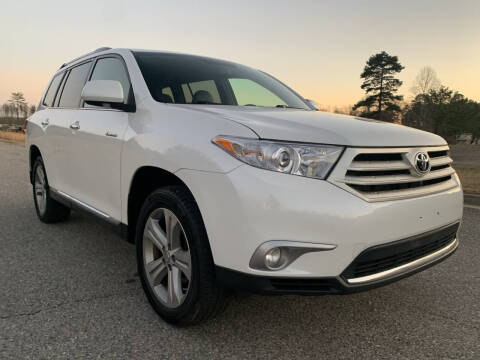 2013 Toyota Highlander for sale at Garber Motors in Amelia Court House VA