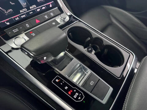 2019 Audi Q8 quattro Premium 55 TFSI