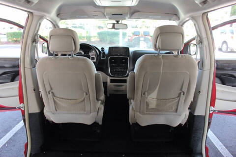 2011 Dodge Grand Caravan Crew