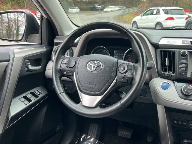 2018 Toyota RAV4 Hybrid XLE
