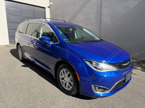 2020 Chrysler Pacifica Touring L