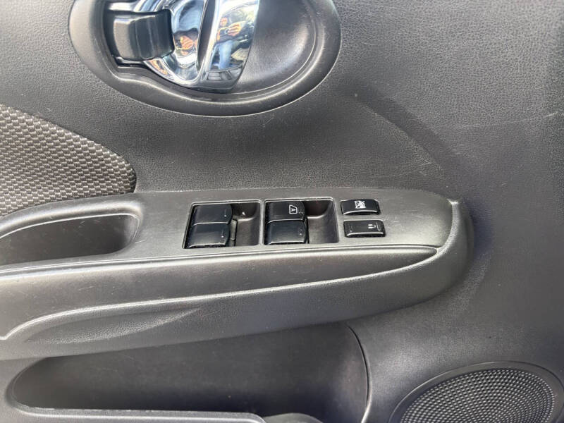 2018 Nissan Versa SV