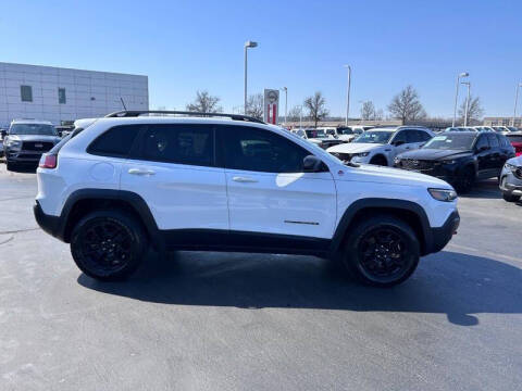 2019 Jeep Cherokee Trailhawk