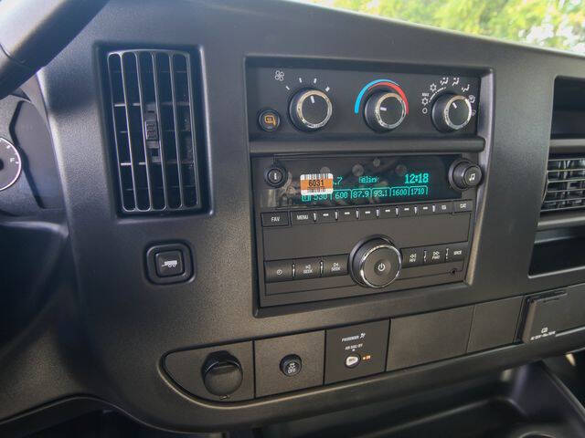 2026 GMC Savana 2500