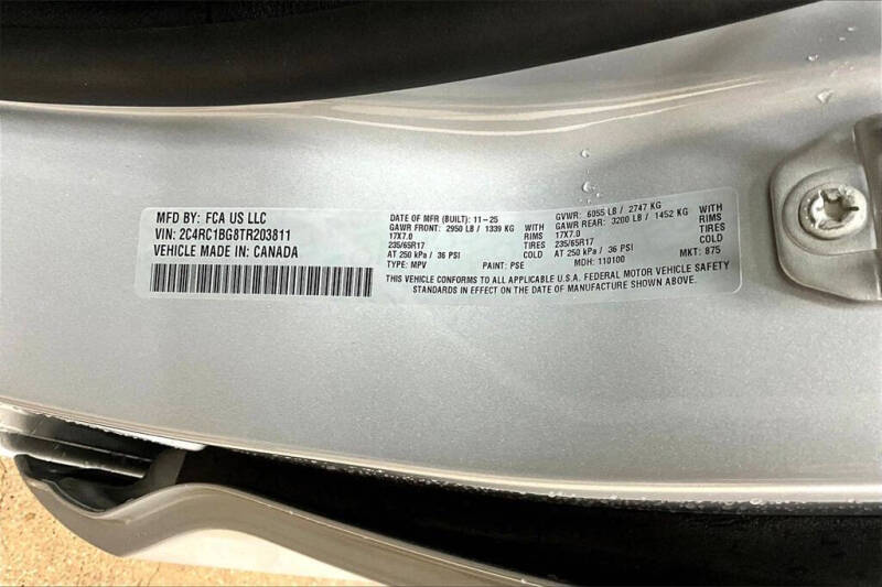 2026 Chrysler Pacifica Select