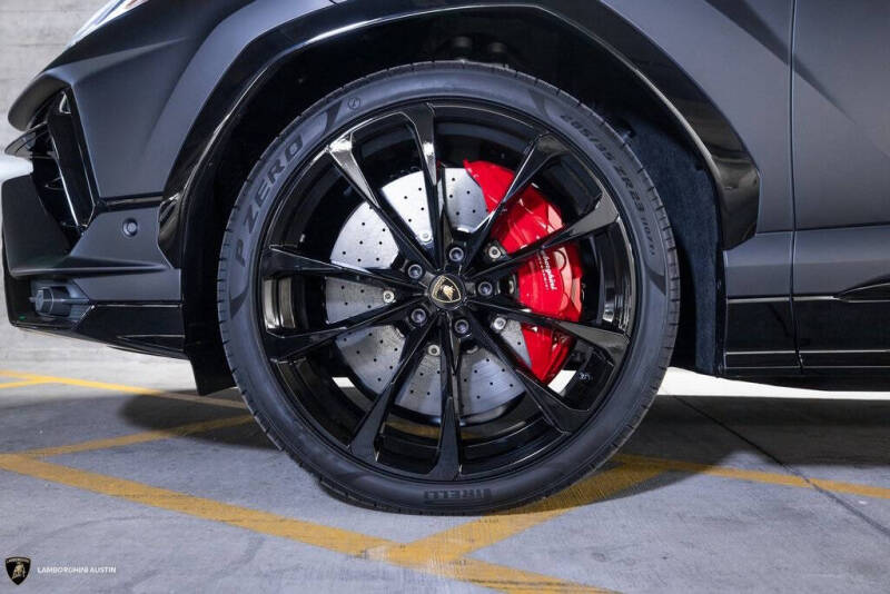 2024 Lamborghini Urus S