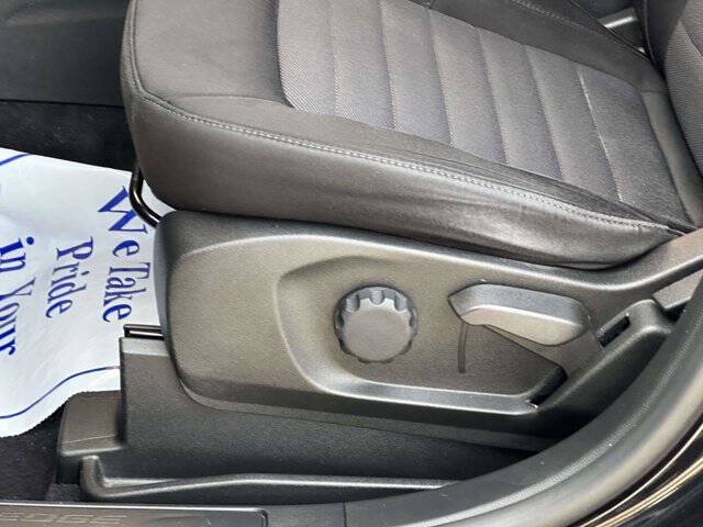 2023 Ford Edge SE
