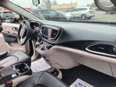 2018 Chrysler Pacifica Touring L