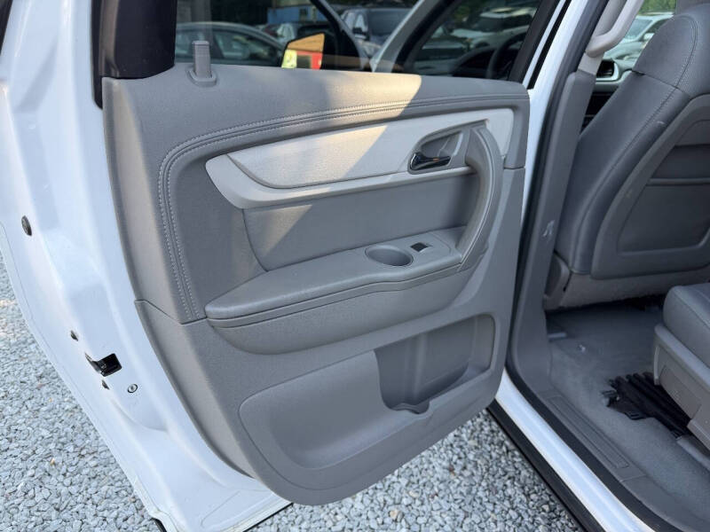 2017 Chevrolet Traverse LS
