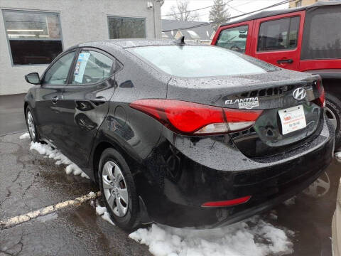 2016 Hyundai Elantra SE