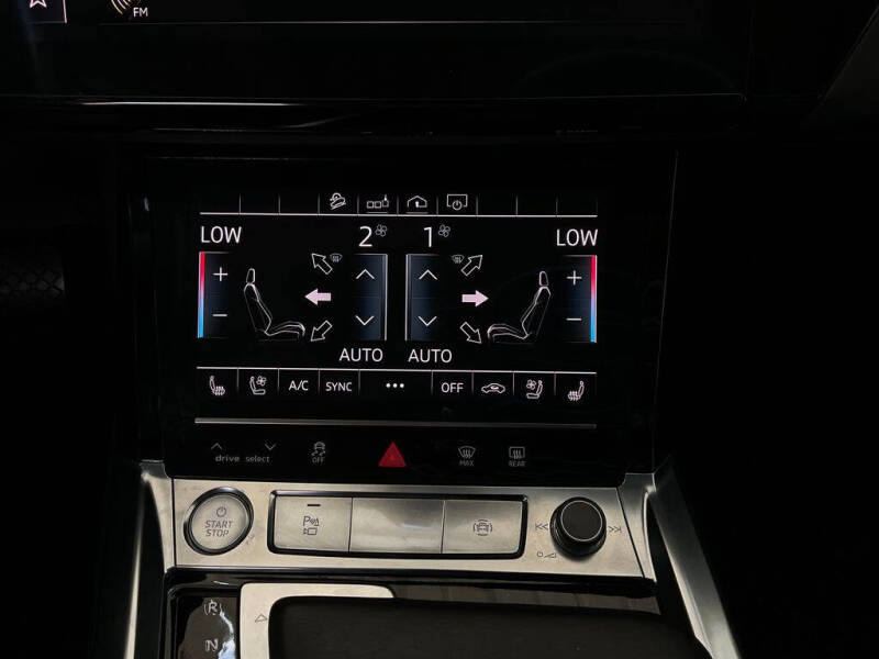 2019 Audi e-tron quattro Premium Plus