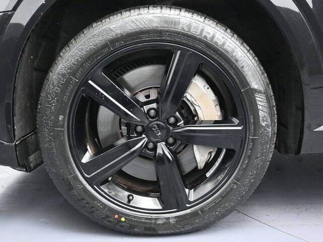 2019 Audi e-tron quattro Prestige