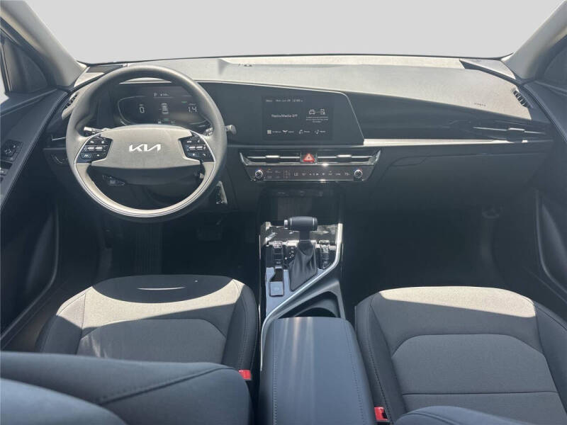 2026 Kia Niro LX