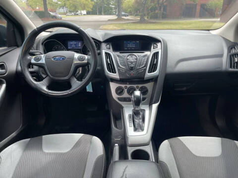 2012 Ford Focus SE